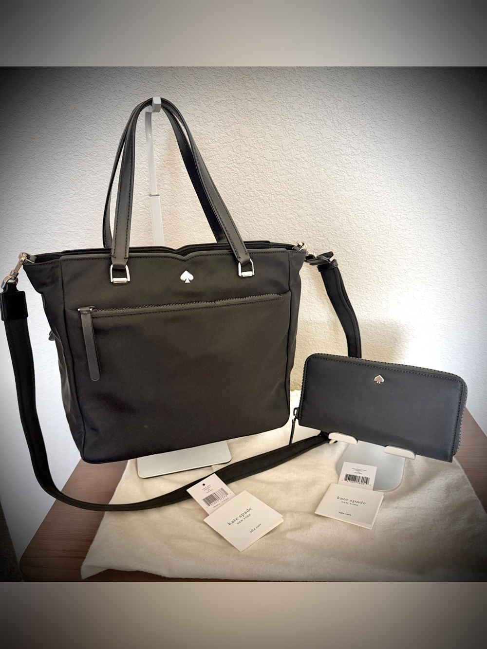 AUTH Kate Spade Crossbody/Satchel bag w/ matching wallet; very good condition!